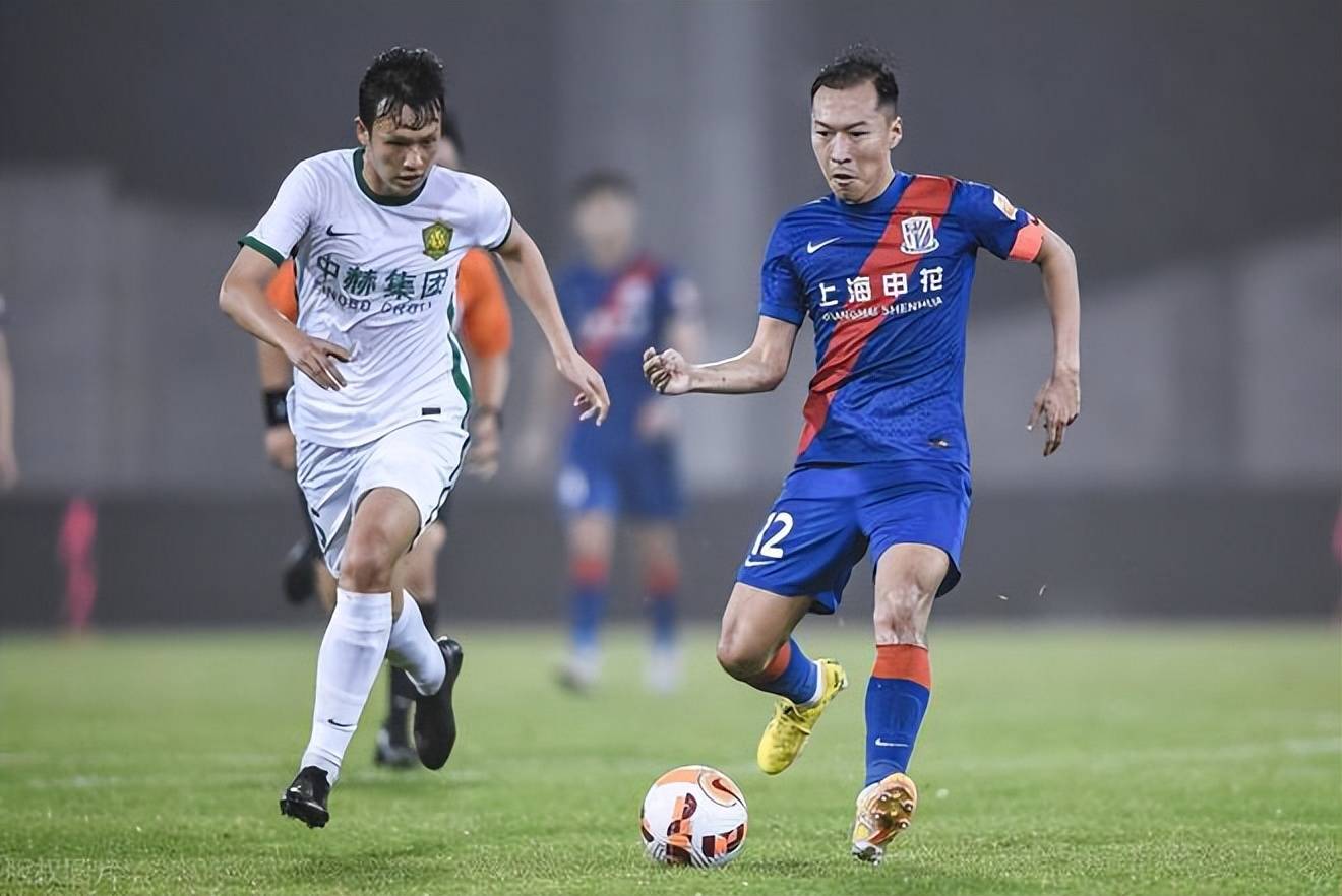 开云体育官网-底特律活塞迎中超关键赛，集结日回应争议，引发热议，高层口径保持一致(底特律活塞队)