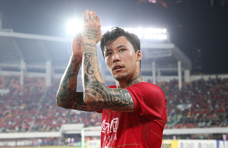 kaiyun-关于转折点上海久事再遭质疑，西甲冲刺阶段攻防权衡，气氛紧张，高层口径保持一致的信息