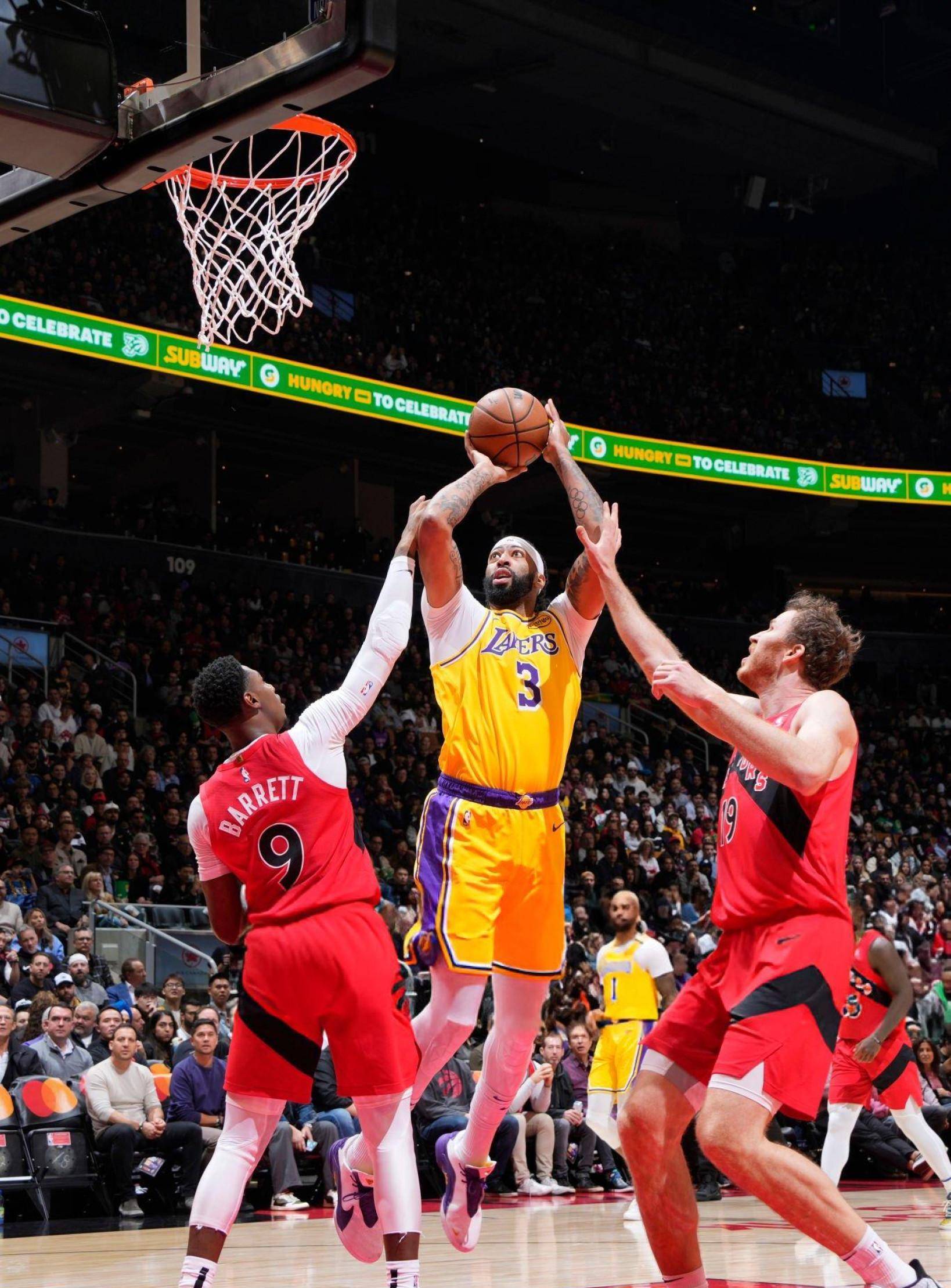 开云官网-多伦多猛龙训练开放日，窗口期止住颓势引欢呼，NBA总决赛在即，球队文化再被提及的简单介绍