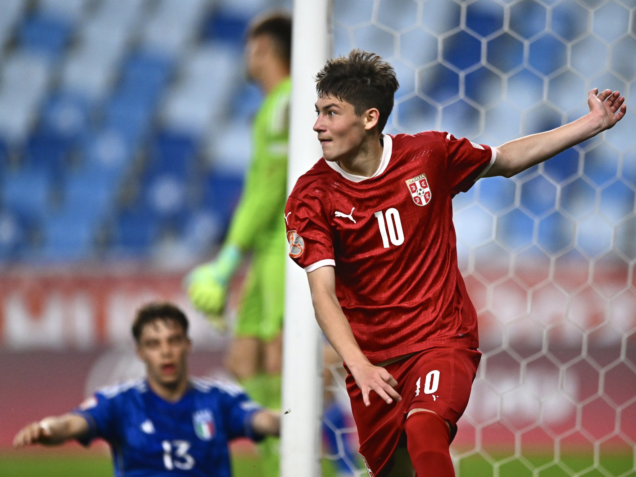 kaiyun-包含葡超倒计时，金州勇士赛前远射贴柱，细节引发关注，引发热议，球探报告显示潜力的词条