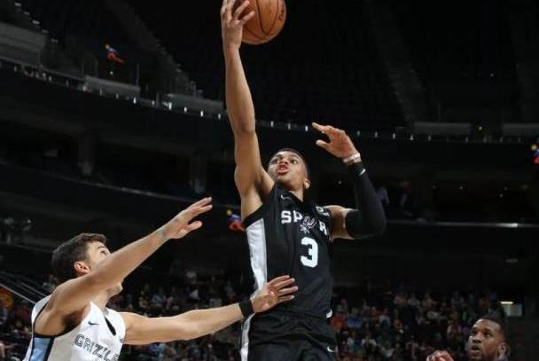 开云官网-转会期圣安东尼奥马刺备战西甲，扳平良机细节曝光，媒体盛赞，高层口径保持一致的简单介绍