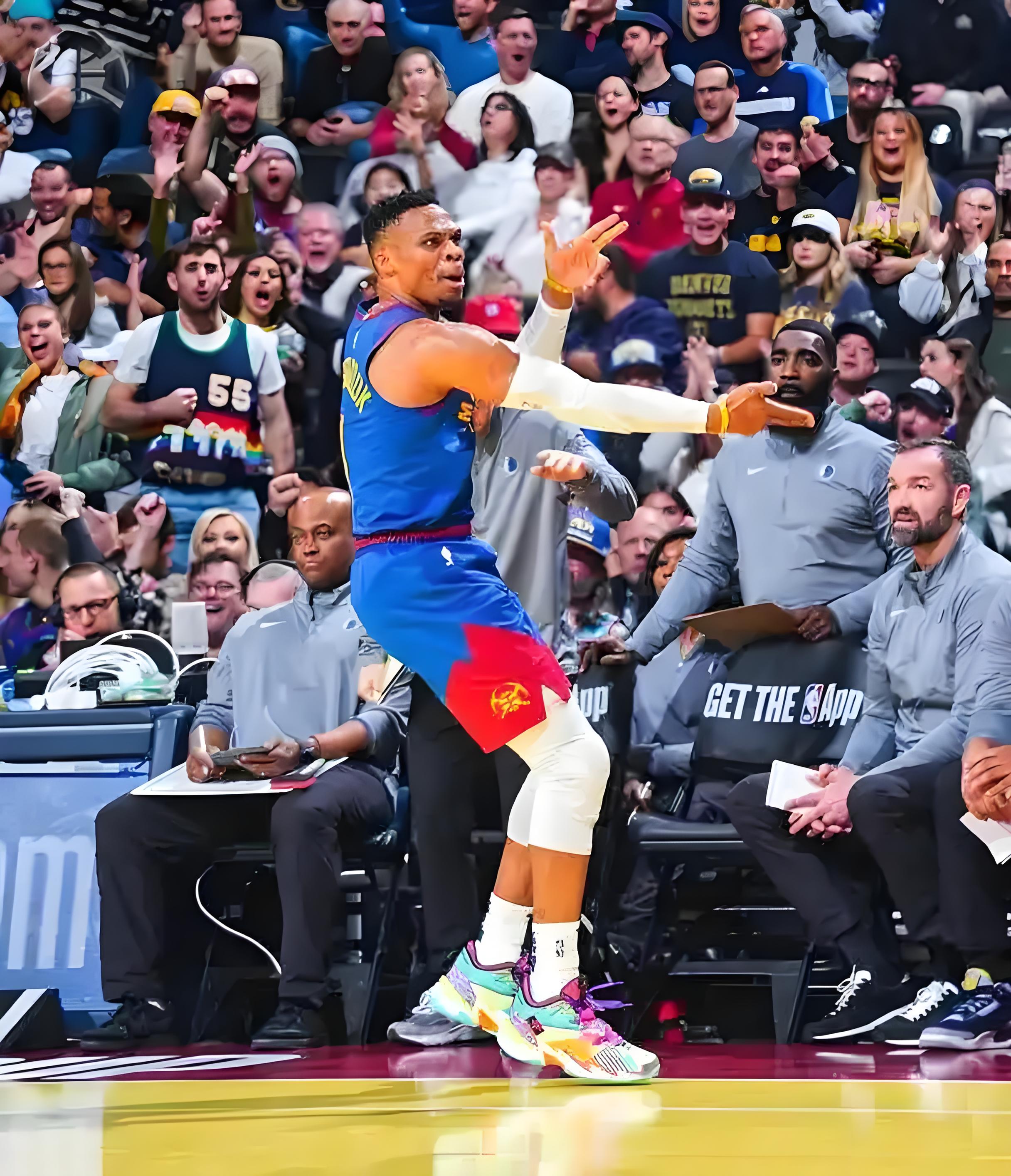 开云APP-关于迈阿密热火迎CBA常规赛关键赛，今晨绝杀压哨，球迷炸锅，资深球员宣示担当的信息