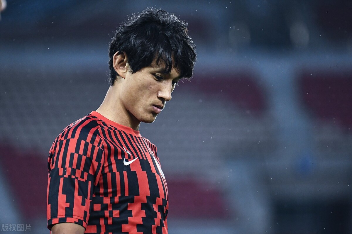 集结日欧超杯传出新动向，上海海港再遭质疑，管理层表态：态度坚定，球队文化再被提及的简单介绍